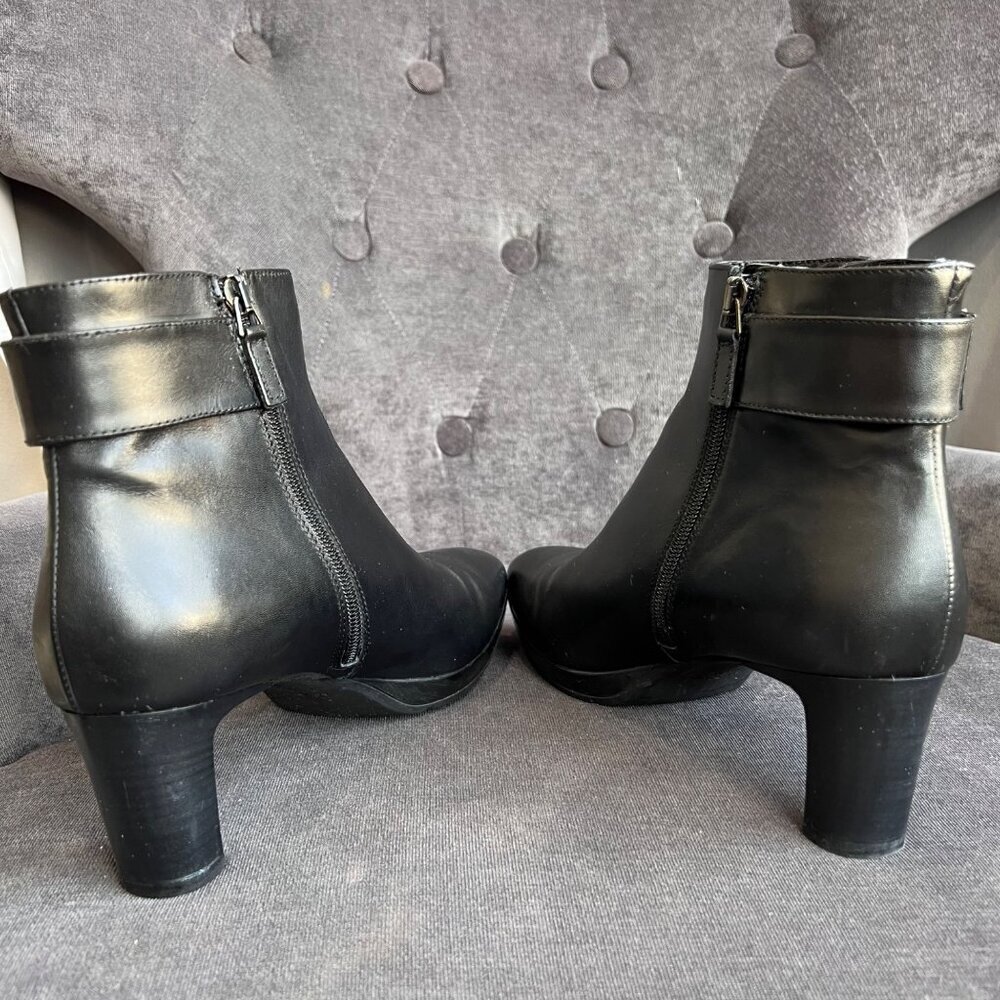 Aquatalia Daniella Black leather Ankle Boots – Size 9 - Picture 6 of 9